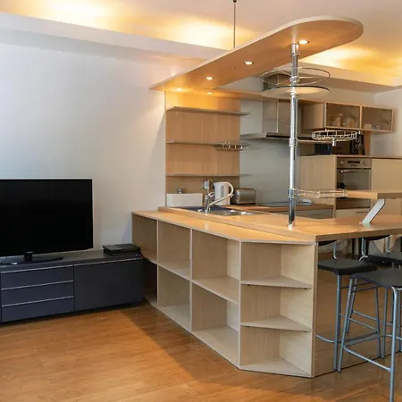 Spacious Flat 64m2 Close To Eiffel Tower Lägenhet Paris